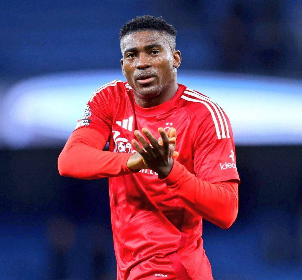 欧联杯之夜：诺丁汉森林迎战费内巴切，传统豪强展现全新风貌